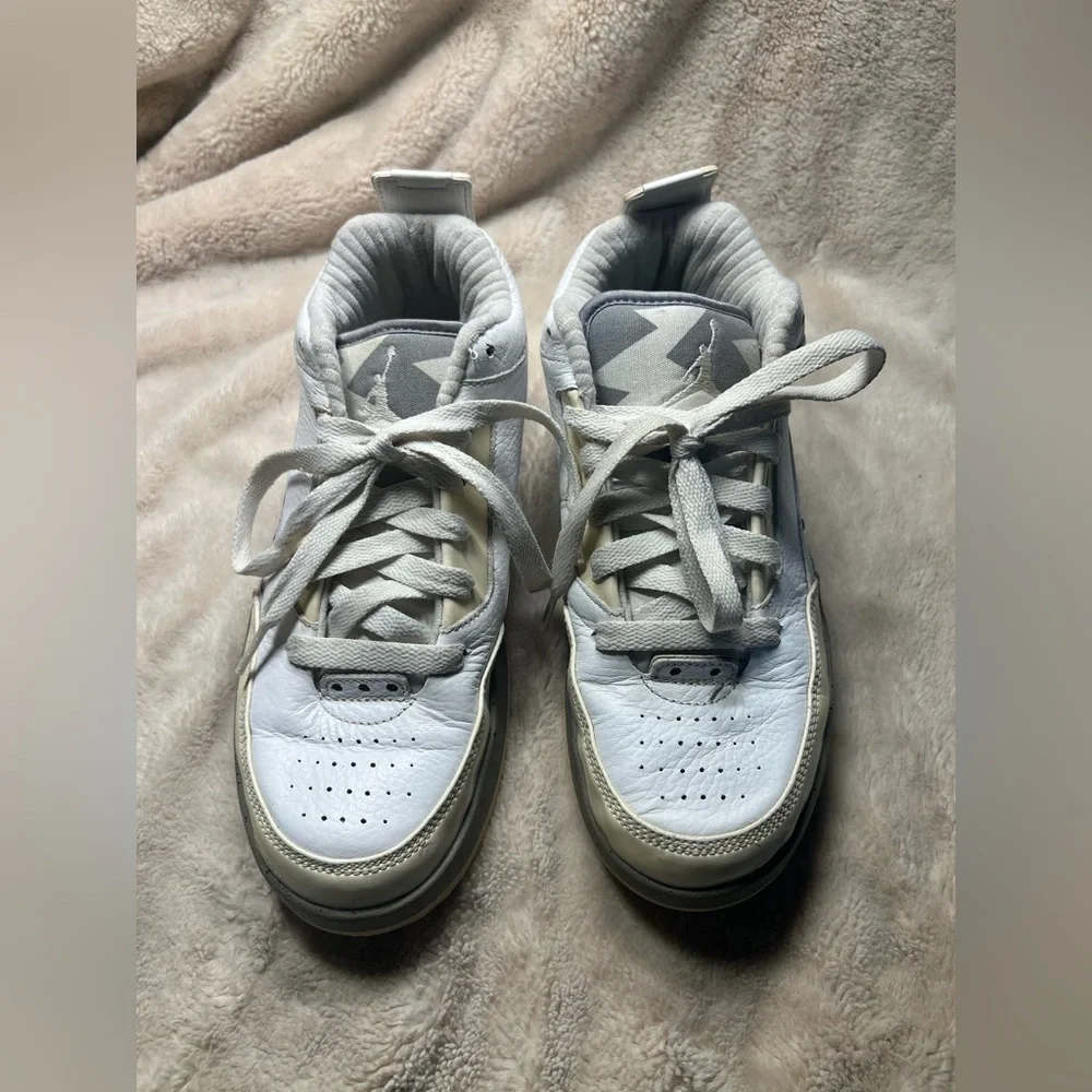 Air Jordan Sneakers Mens 7.5